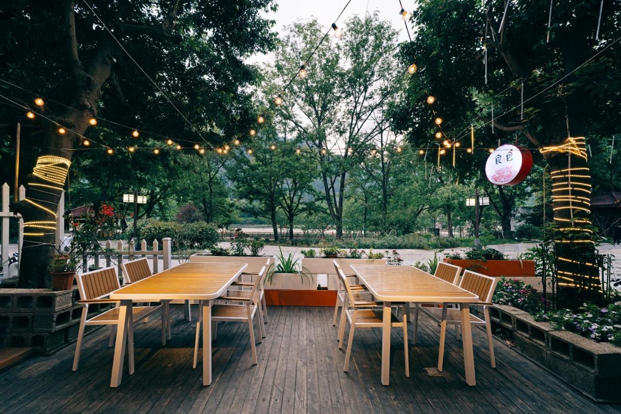 Ancient Street No.5 Youth Chic Hotel Wuyishan  Extérieur photo